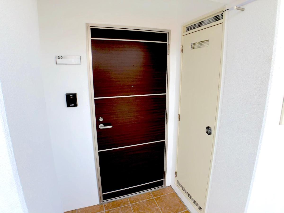 Luana Lea Karate Kaikan Mae Tomigusuku Exterior foto