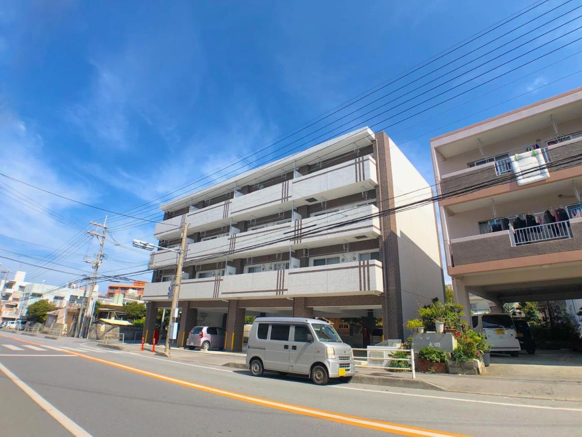 Luana Lea Karate Kaikan Mae Tomigusuku Exterior foto